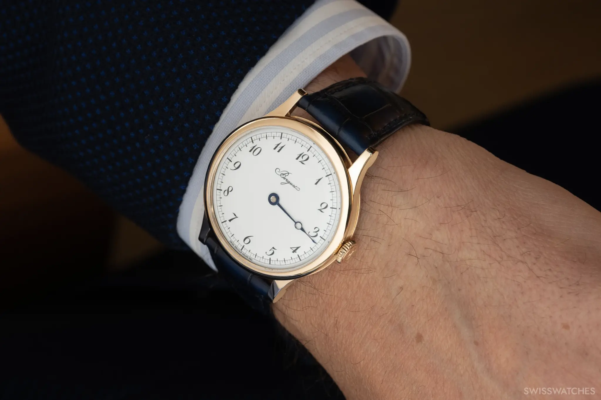 breguet-classique-souscription-2025-ref-2025bh-28-9w6-on-the-wrist
