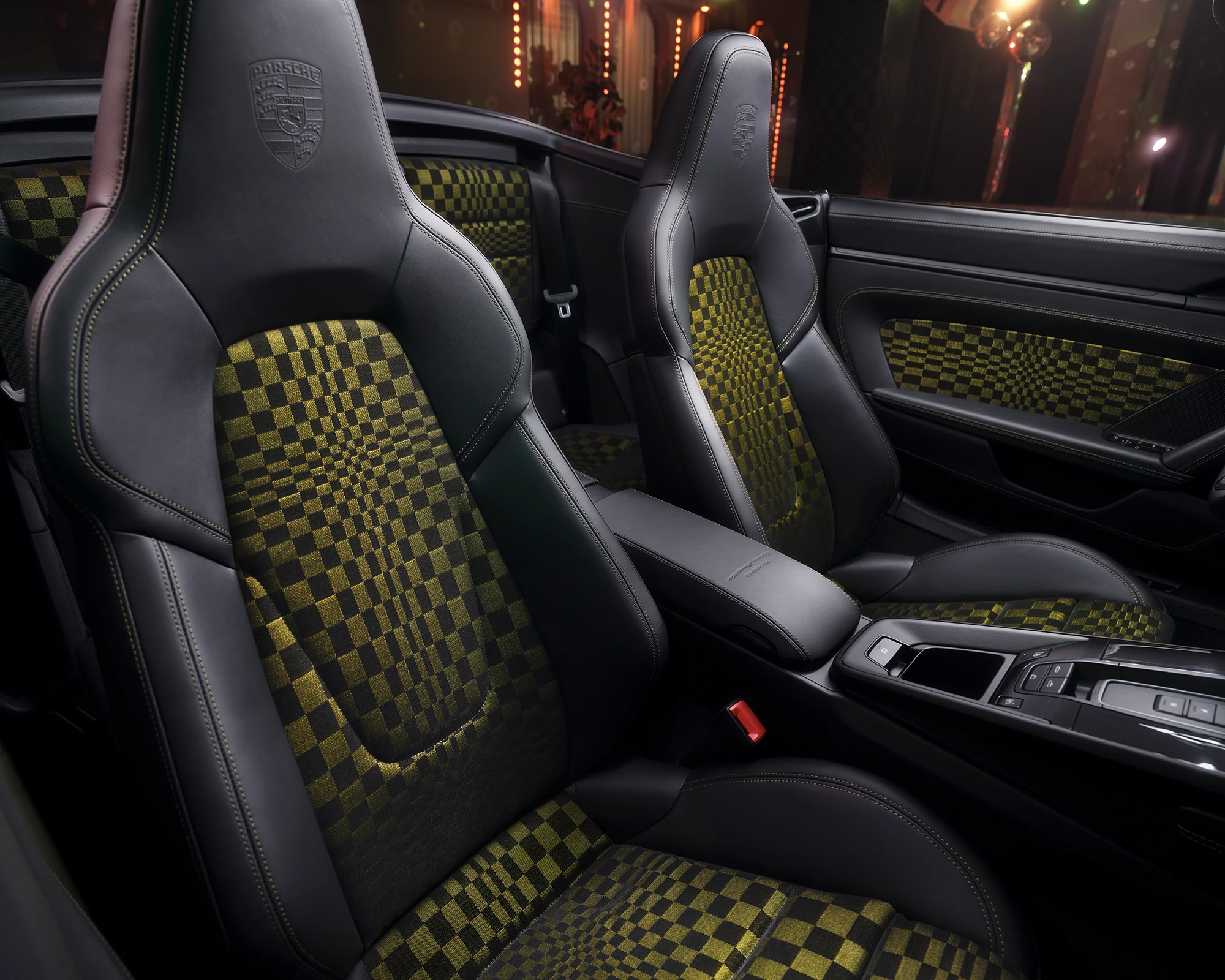 porsche-911-spirit-70-heritage-design-edition-interior-2