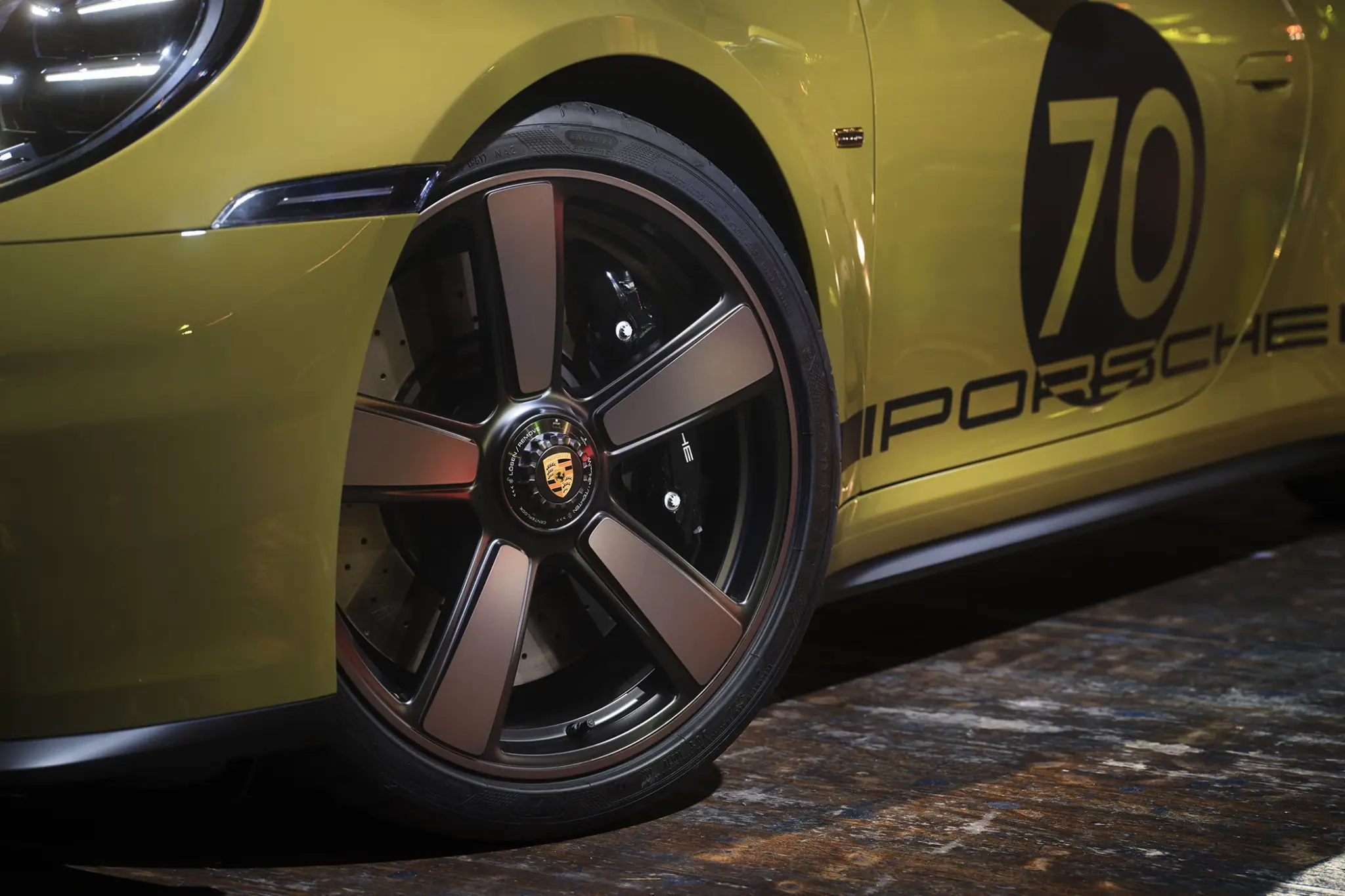 porsche-911-spirit-70-heritage-design-edition-rims