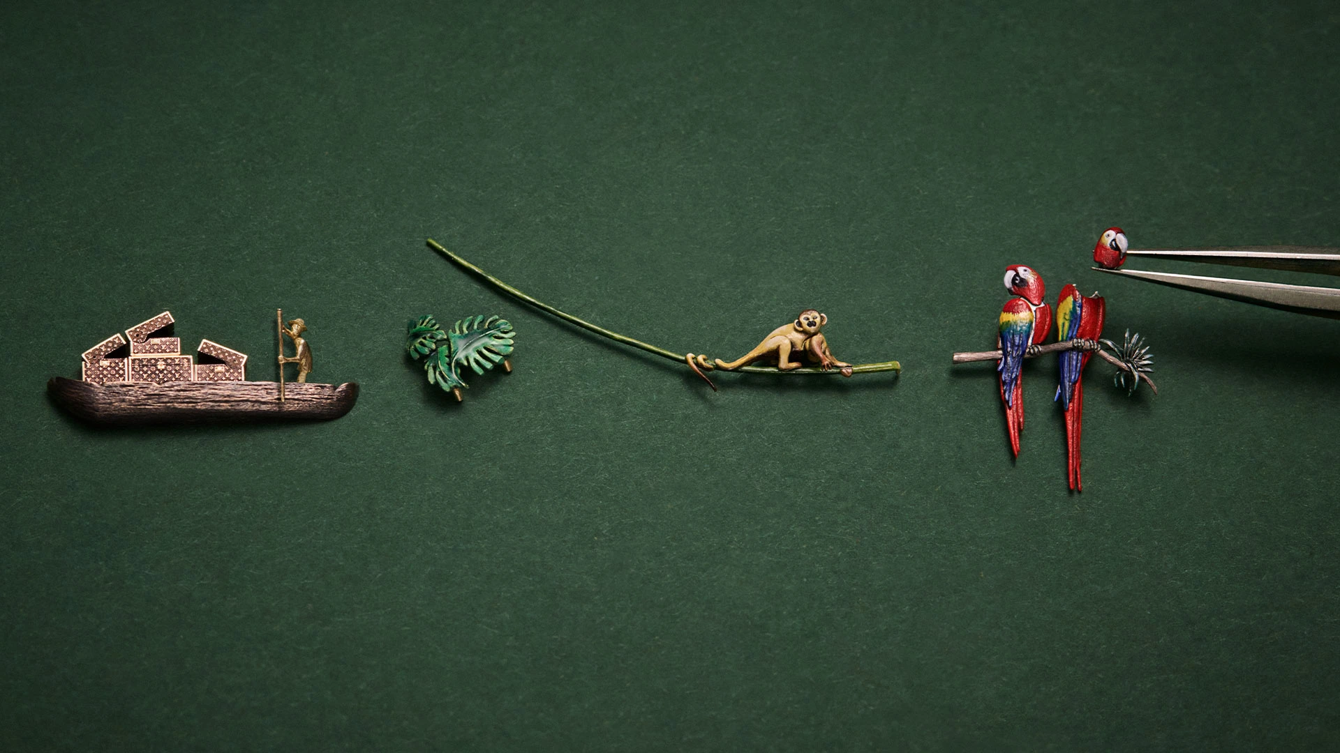 Miniature figures on the dial of the Louis Vuitton Escale en Amazonie pocket watch painted by hand