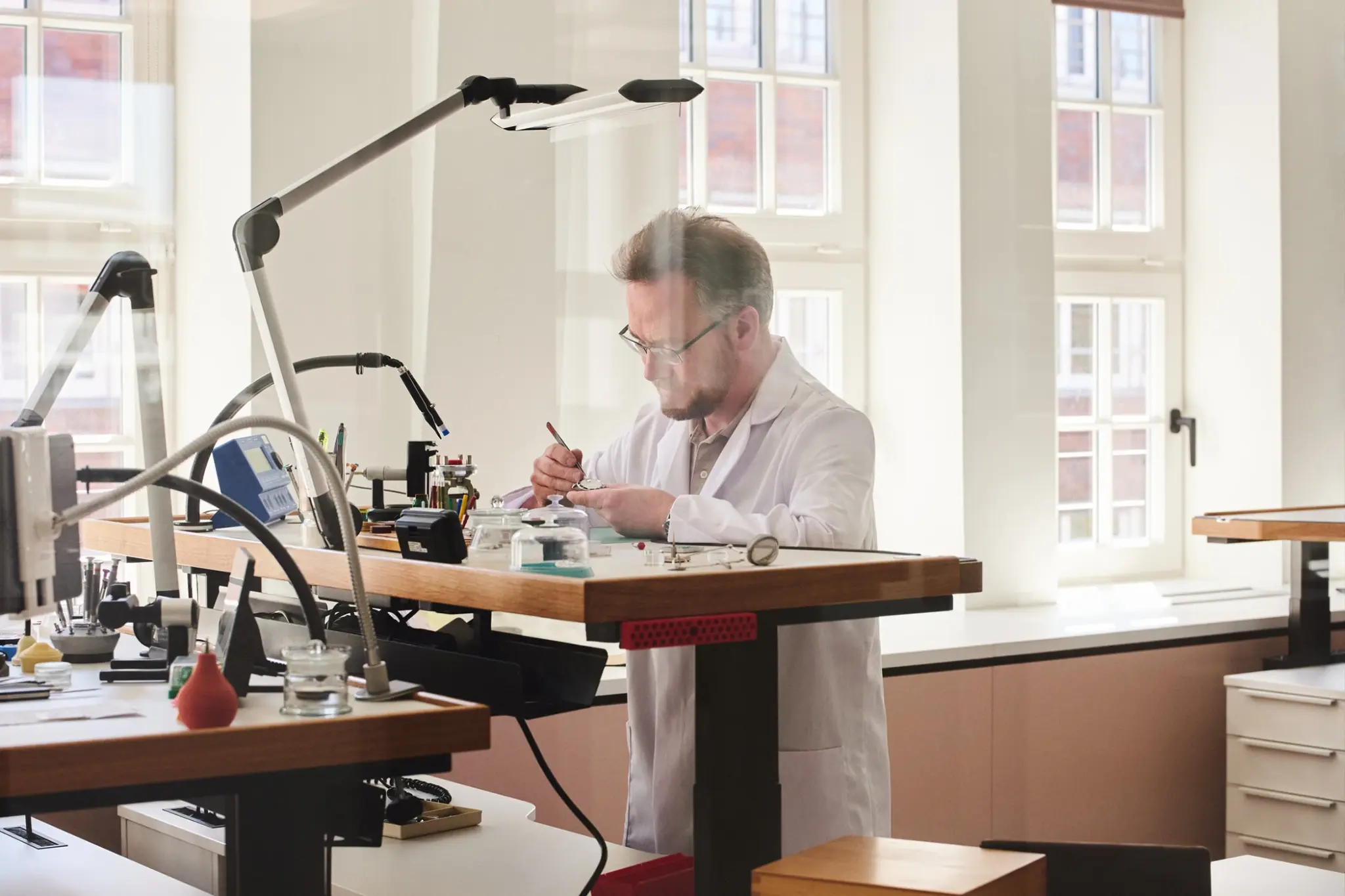 The Wempe Stubbenhuk Watch Workshop with a Watchmaker