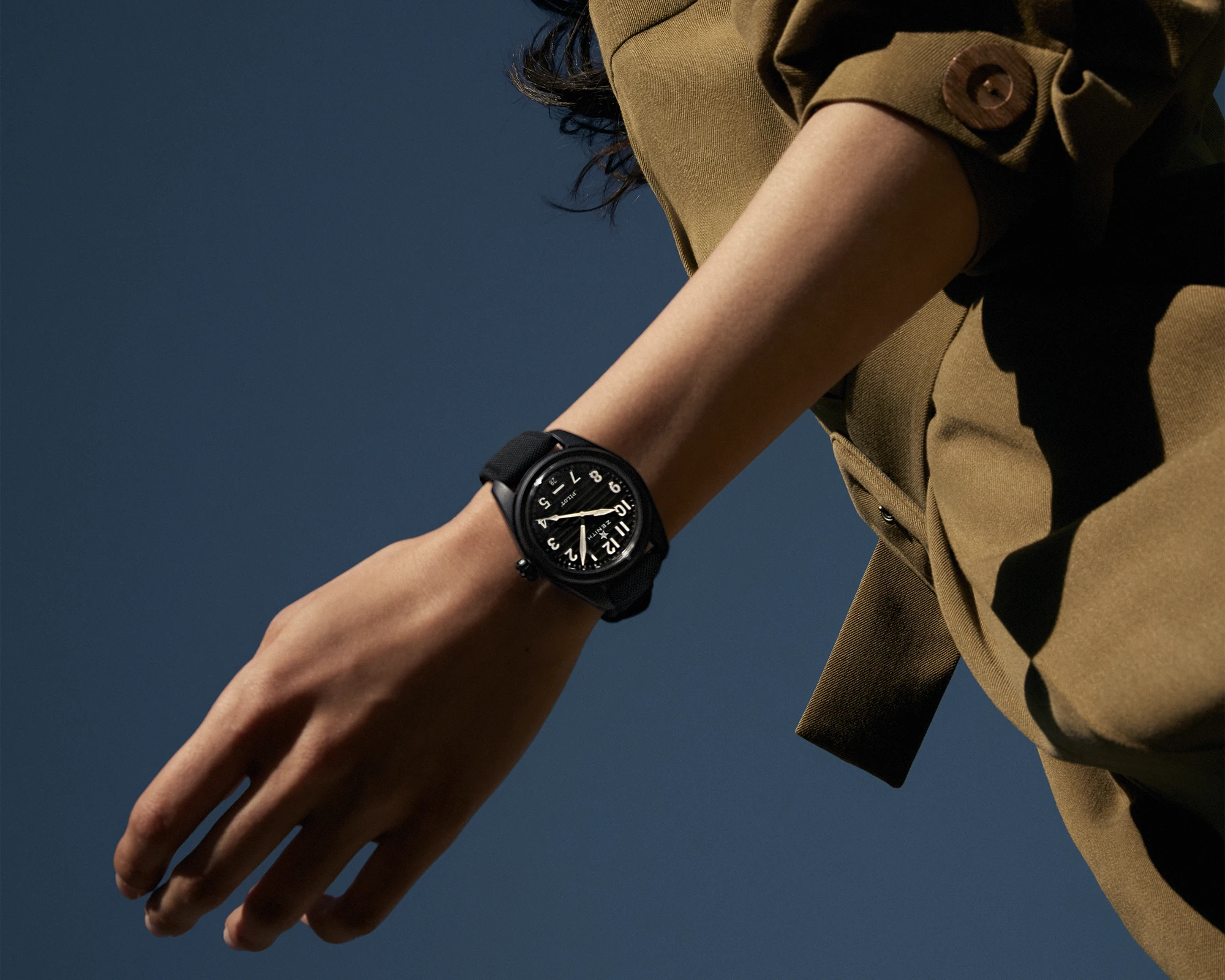 zenith-pilot-automatic-on-the-wrist